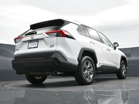 Used 2025 Toyota RAV4 XLE image 37
