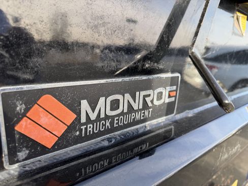 Used 2024 GMC Sierra 3500 Pro w/ Convenience Package image 11