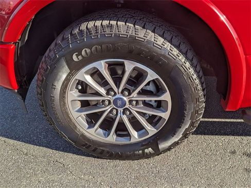 Used 2018 Ford F150 XLT w/ Equipment Group 302A Luxury image 26