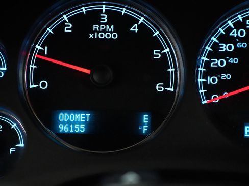 Used 2009 GMC Yukon Denali image 36