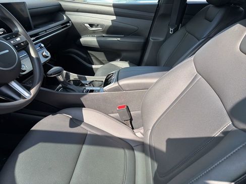 Used 2025 Hyundai Santa Cruz SEL FWD image 3