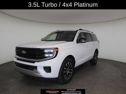 Used 2025 Ford Expedition Platinum AWD/4WD image 1