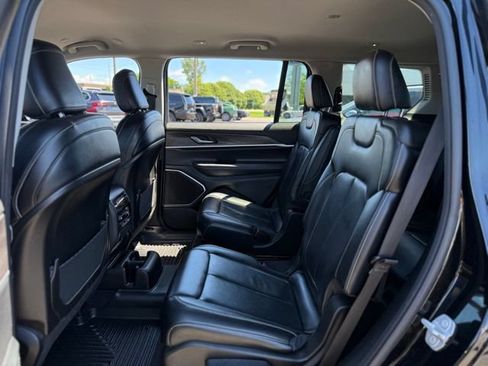 Used 2021 Jeep Grand Cherokee L Limited AWD/4WD image 15