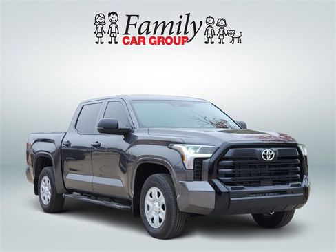 New 2026 Toyota Tundra SR image 2