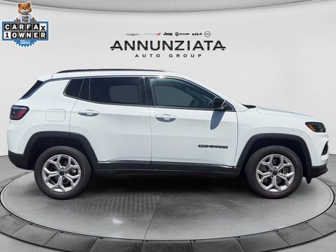 Used 2025 Jeep Compass Latitude AWD/4WD image 6