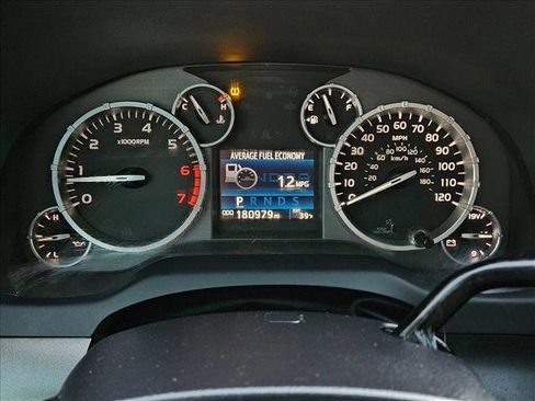 Used 2017 Toyota Tundra SR5 image 11