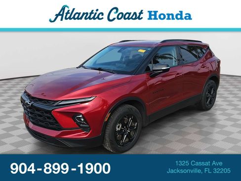 Used 2023 Chevrolet Blazer LT w/ Sound & Technology Package FWD image 1