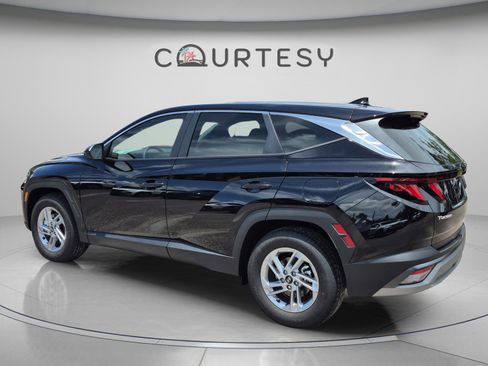 New 2026 Hyundai Tucson SE FWD image 3