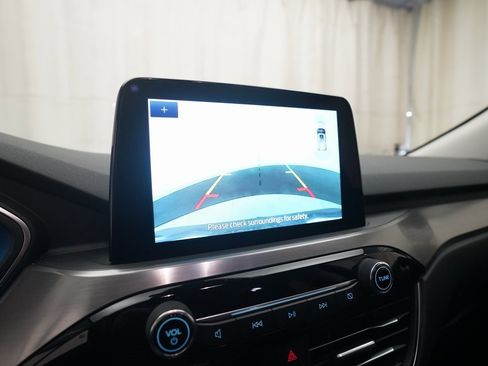 Used 2022 Ford Escape Titanium w/ Class II Trailer Tow Package image 20