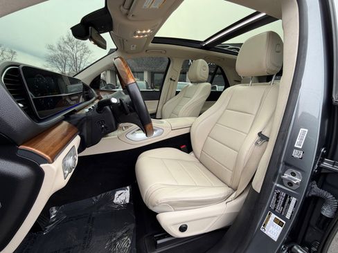 Used 2022 Mercedes-Benz GLE 350 w/ AMG Line Exterior image 34