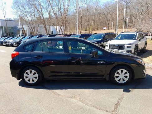 Used 2016 Subaru Impreza 2.0i image 8