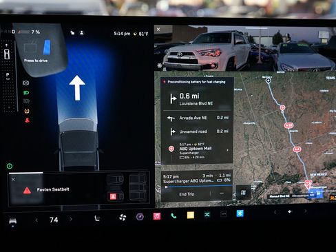 Used 2024 Tesla Cybertruck AWD Crew Cab image 17