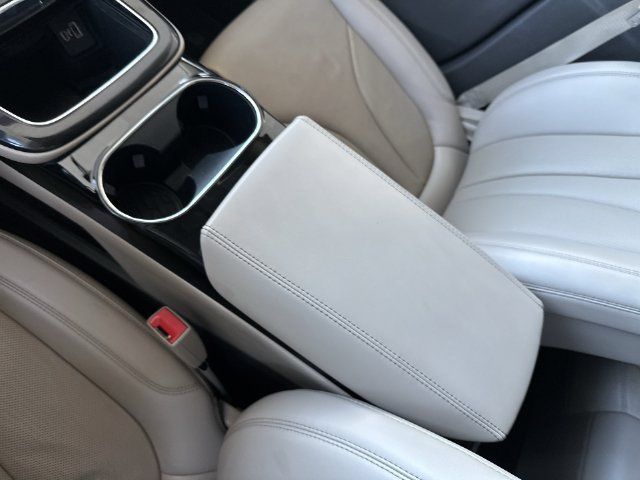 Used 2023 Lincoln Nautilus Reserve AWD/4WD image 21