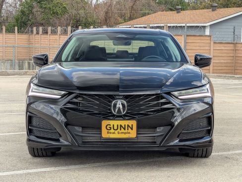 Certified 2025 Acura TLX w/ Technology Package image 9