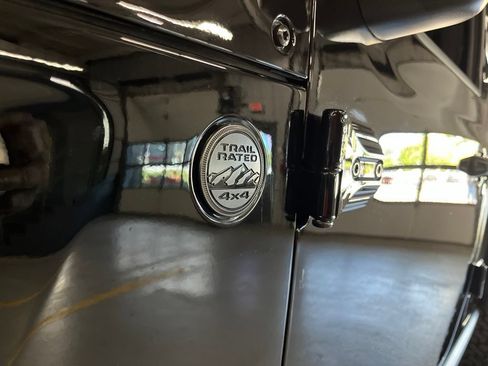 Used 2025 Jeep Wrangler Unlimited Sport AWD/4WD image 13