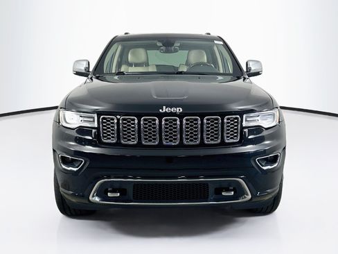 Used 2017 Jeep Grand Cherokee Overland AWD/4WD image 2