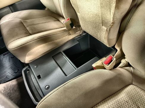 Used 2011 Ford F150 XLT w/ XLT Convenience Pkg image 35