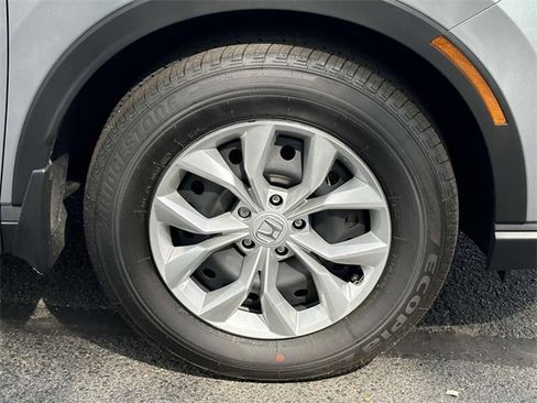 Used 2025 Honda CR-V LX image 5