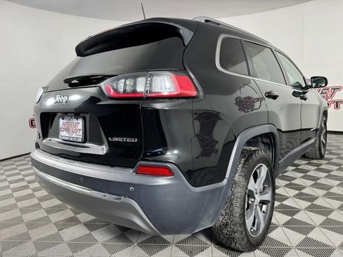 Used 2019 Jeep Cherokee Limited FWD image 28