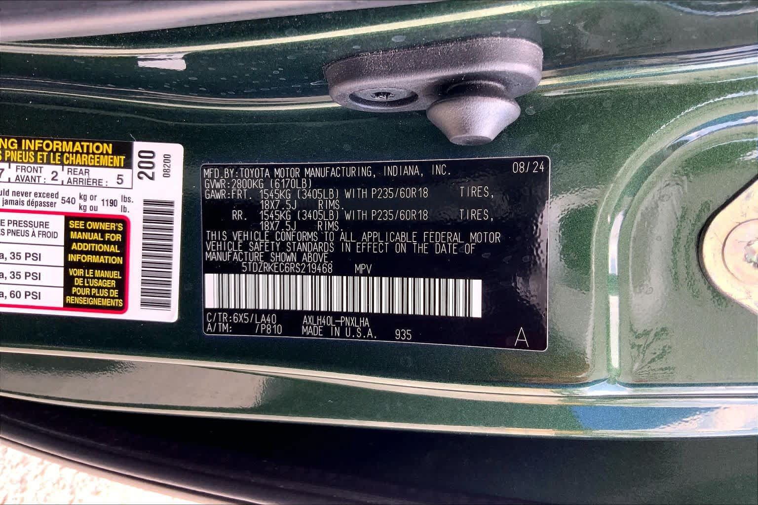 Used 2024 Toyota Sienna Limited FWD image 36