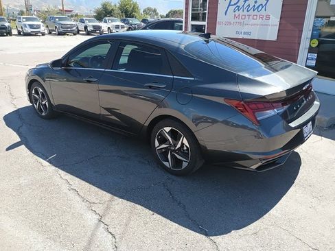 Used 2023 Hyundai Elantra Limited w/ Cargo Package FWD image 3