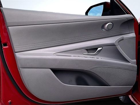 Used 2021 Hyundai Elantra SEL w/ Cargo Package image 23