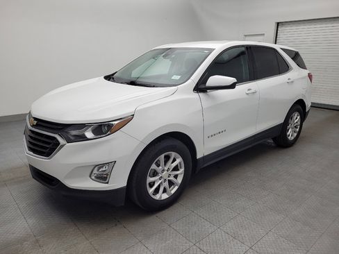 Used 2020 Chevrolet Equinox LT image 2