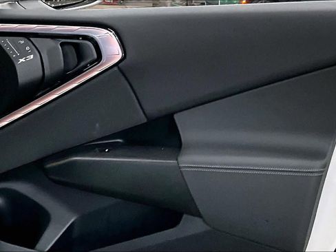 Used 2025 BMW X3 xDrive30i w/ Premium Package image 26