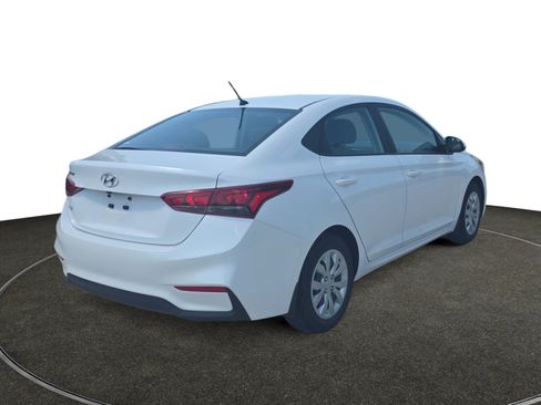 Used 2021 Hyundai Accent SE FWD image 6