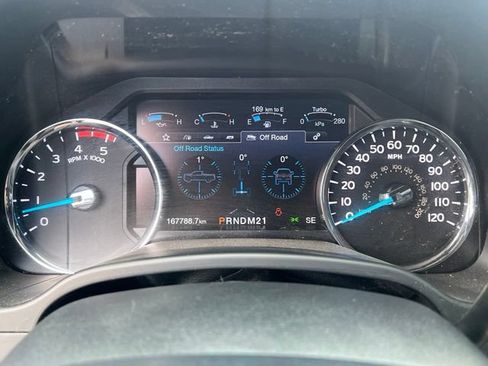 Used 2019 Ford F350 Platinum w/ Platinum Ultimate Package AWD/4WD image 31