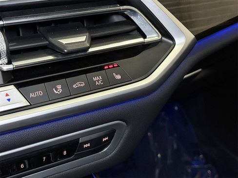 Used 2023 BMW X5 xDrive40i w/ Premium Package image 29