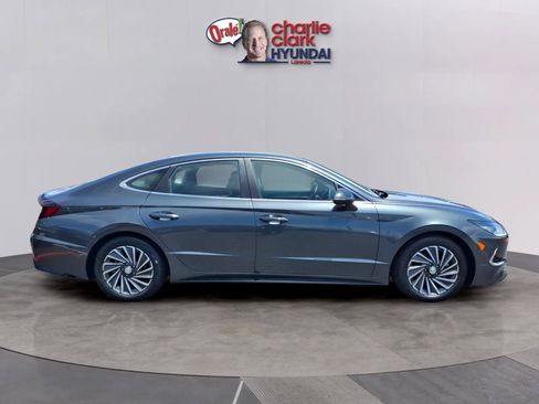 Certified 2023 Hyundai Sonata Limited FWD image 6