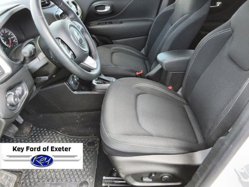 Used 2023 Jeep Renegade Latitude w/ Premium Group AWD/4WD image 27