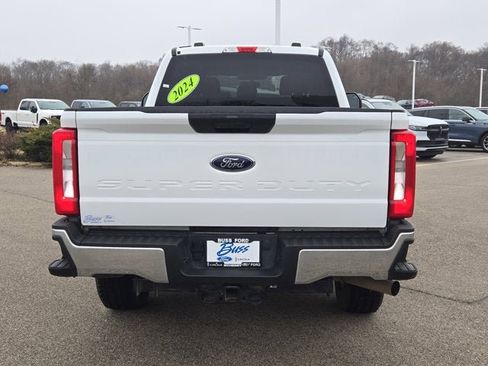 Used 2024 Ford F250 XLT w/ FX4 Off-Road Package image 12