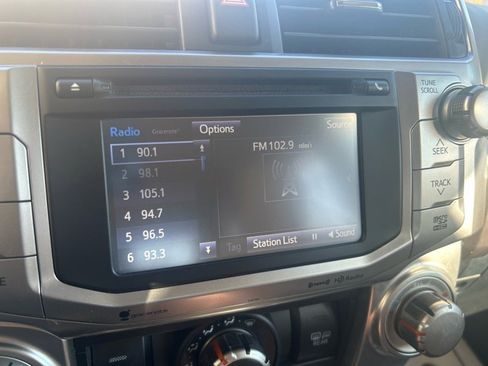 Used 2018 Toyota 4Runner SR5 image 12