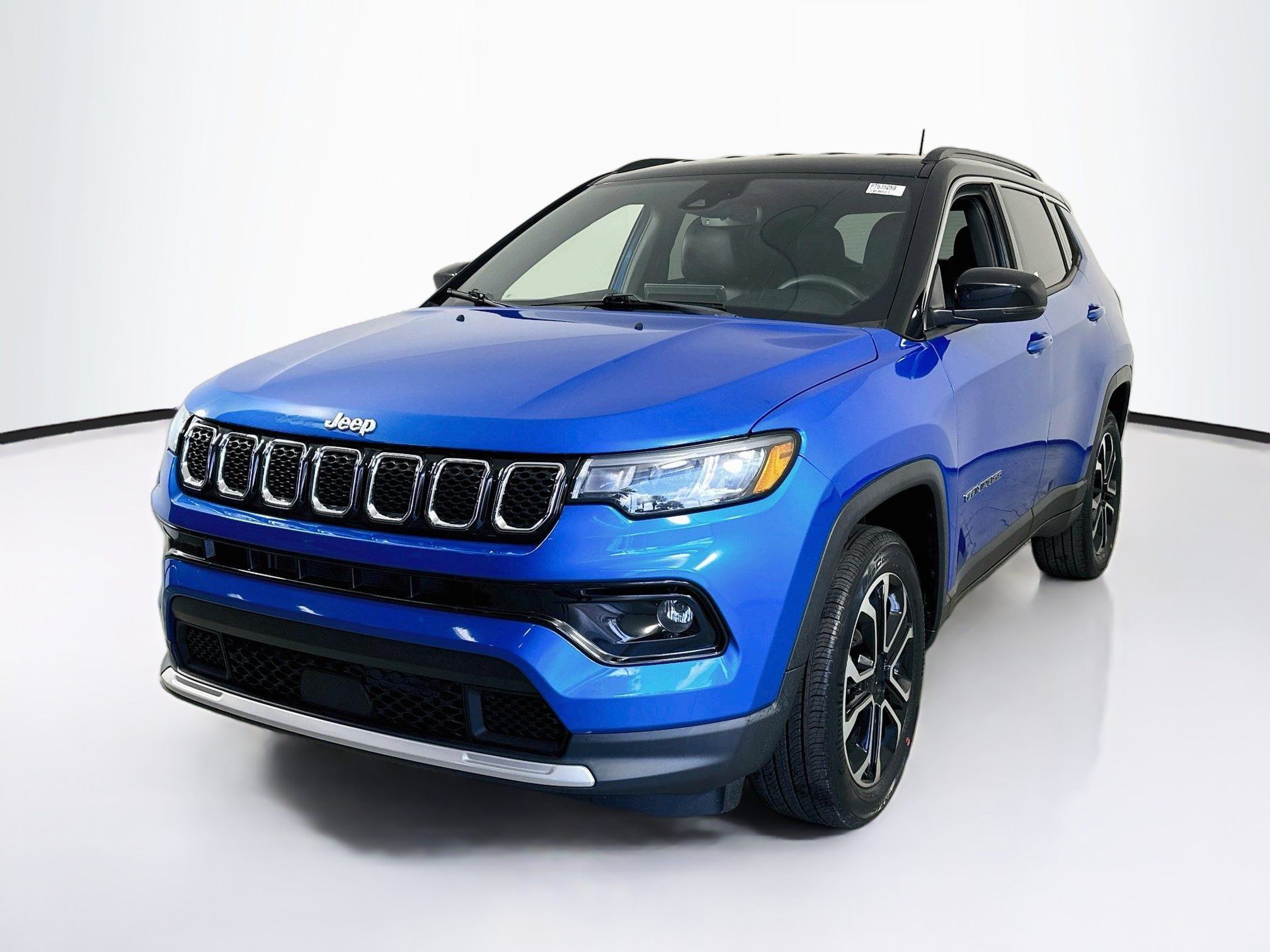 Used 2023 Jeep Compass Limited AWD/4WD image 1