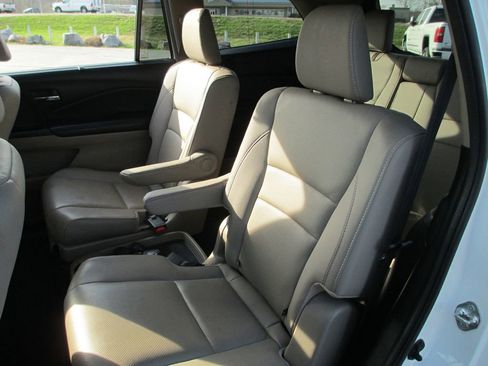 Used 2017 Honda Pilot Elite image 20