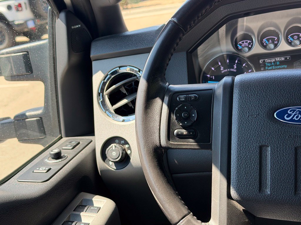 Used 2016 Ford F350 Lariat w/ Lariat Ultimate Package AWD/4WD image 11