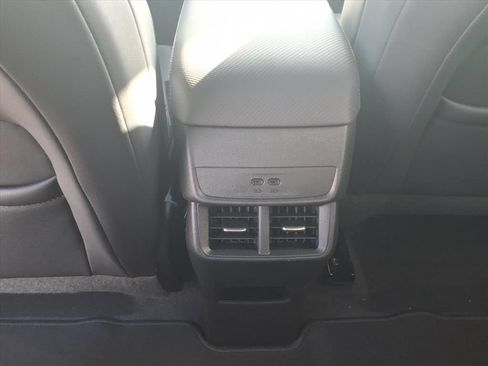 New 2027 Chevrolet Equinox LT w/ Convenience Package II FWD image 18