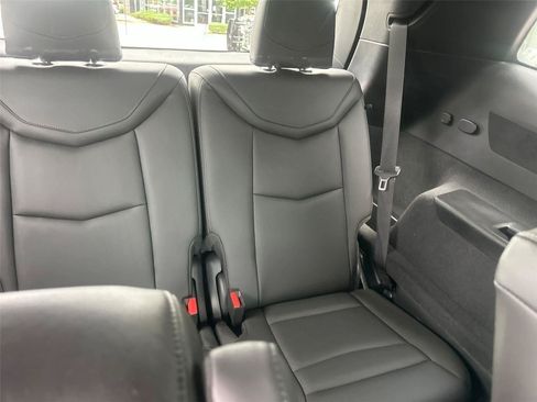 Used 2020 Cadillac XT6 Premium Luxury FWD image 13