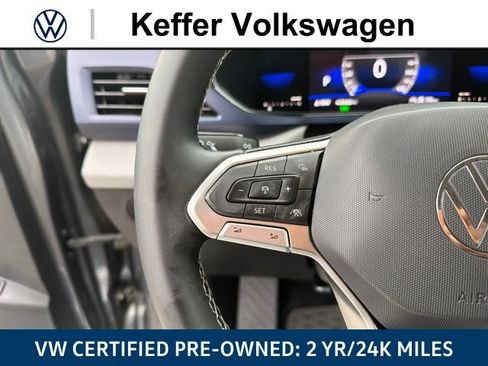 Used 2022 Volkswagen Taos SE FWD image 20