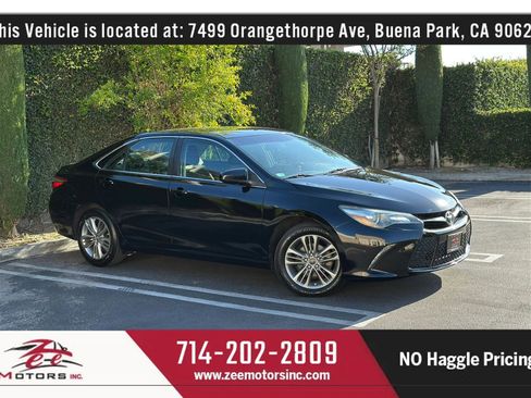 Used 2017 Toyota Camry SE FWD image 1