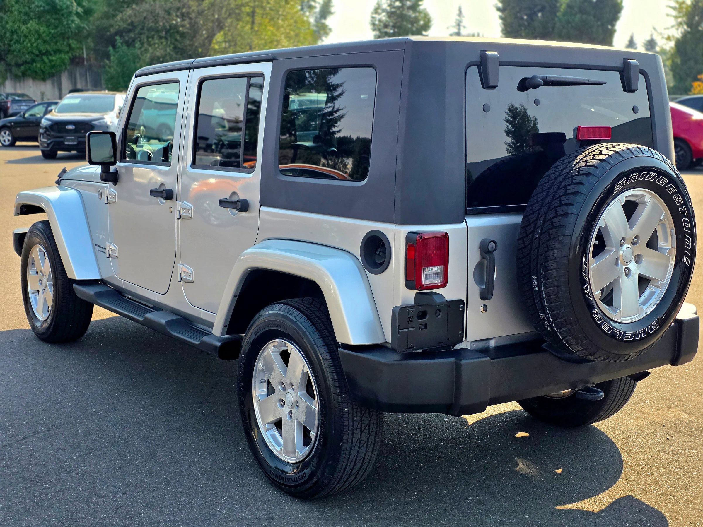 Used 2008 Jeep Wrangler Unlimited Sahara AWD/4WD image 8