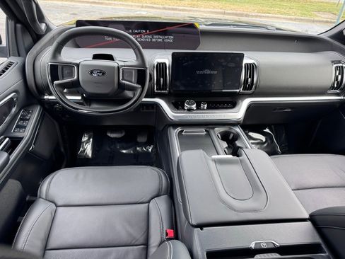 New 2025 Ford Expedition Platinum w/ Stealth Performance Package image 5