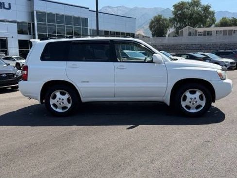 Used 2007 Toyota Highlander Limited w/ Extra Value Pkg #7 AWD/4WD image 2