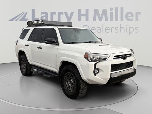 Used 2021 Toyota 4Runner Venture w/ Moonroof Package AWD/4WD image 7