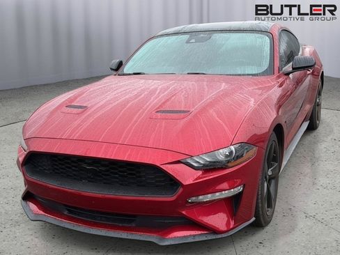 Used 2022 Ford Mustang Coupe w/ Equipment Group 101A RWD image 3