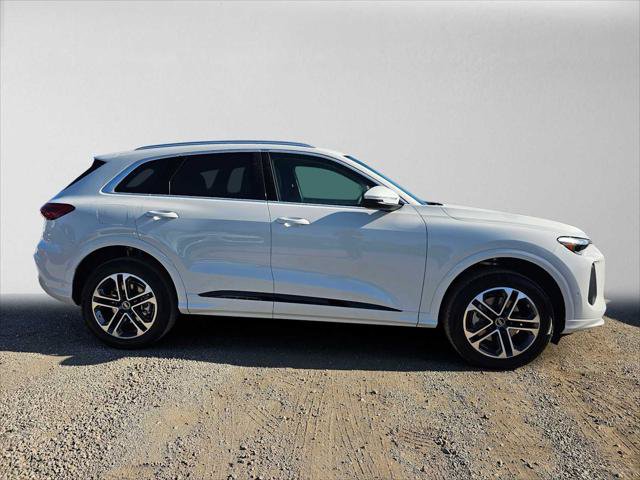 New 2026 Audi Q5 Premium Plus AWD/4WD image 2