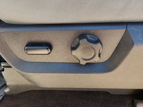 Used 2016 Ford F250 XLT w/ XLT Value Package image 13