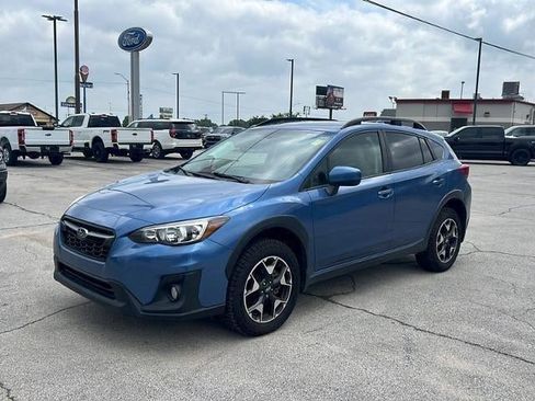 Used 2020 Subaru Crosstrek 2.0i Premium w/ Moonroof Package 2 AWD/4WD image 3